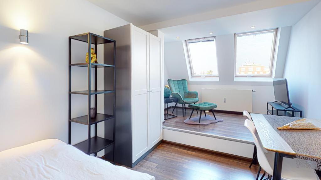Spacious 4 Bedroom Near Center München